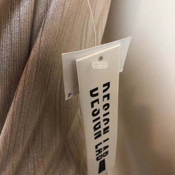 Design Lab Womens Size S Gold Champagne V-Neck Ruched Sleeveless Dress NWT - Picture 8 of 8